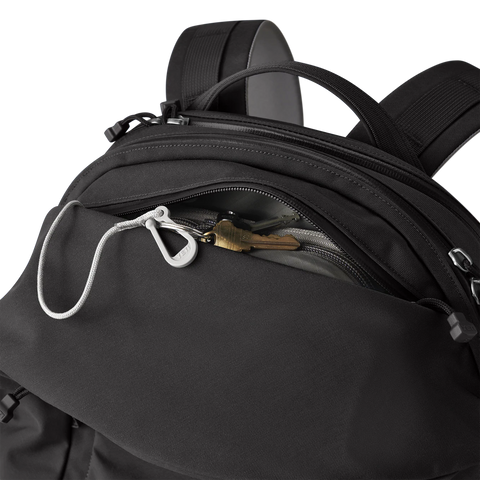 YETI Crossroads 27L Backpack - Black